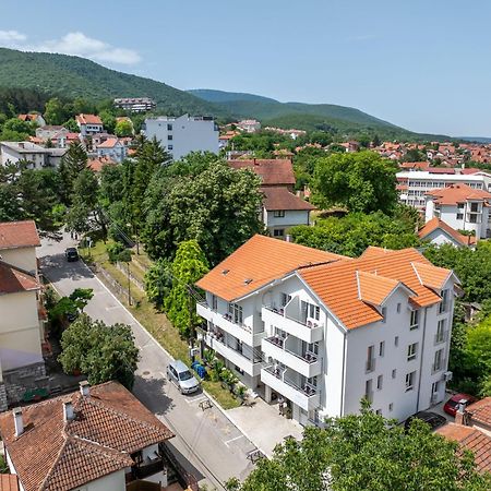 Milutinn-Lipa Soko Banja Exterior photo